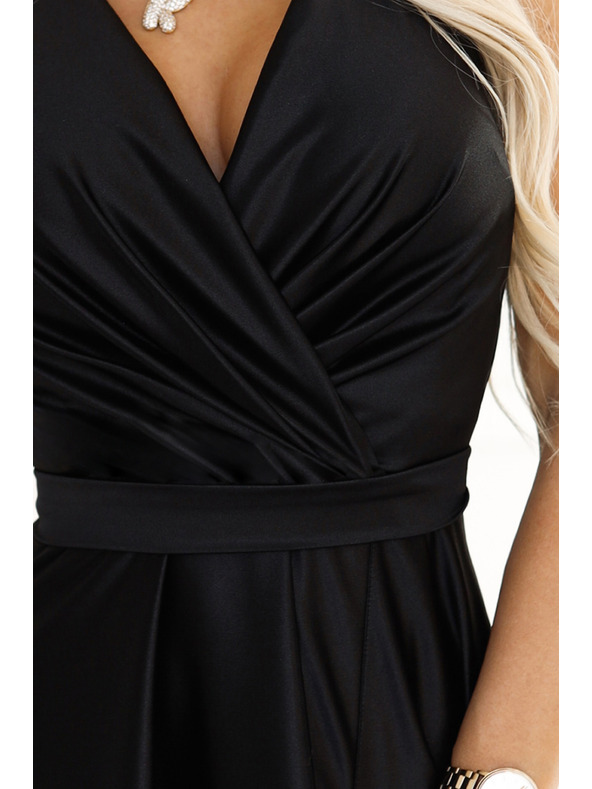 numoco Černé dámské dlouhé saténové šaty s výstřihem a rozparkem Numoco