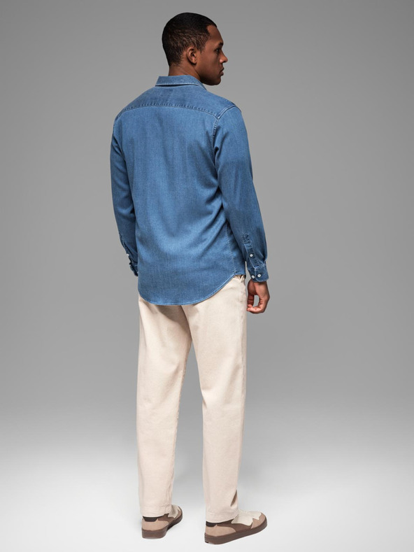 Ombre Clothing Pánská džínová košile s lyocellem a výšivkou na hrudi - modrá Ombre Clothing