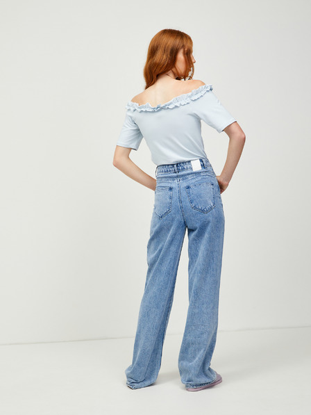 Pieces Světle modrý crop top s odhalenými rameny Pieces Leah