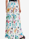 Desigual Bílé dámské květované kalhoty Desigual Daniela