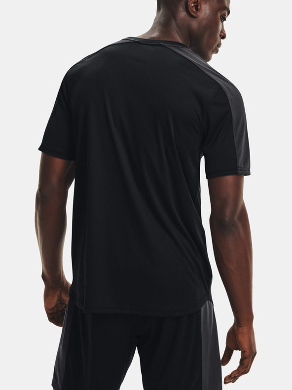 Under Armour Pánské tričko Under Armour Challenger Training Top
