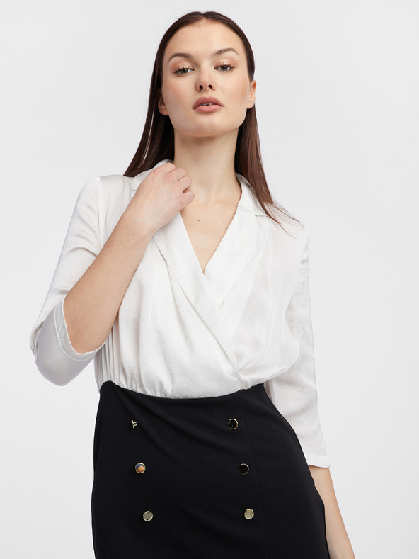 Orsay Krémovo-černé dámské pouzdrové šaty ORSAY