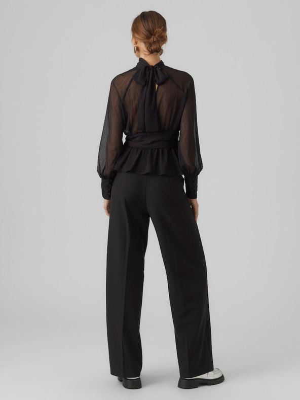 AWARE by VERO MODA Černá dámská halenka AWARE by VERO MODA Gaila