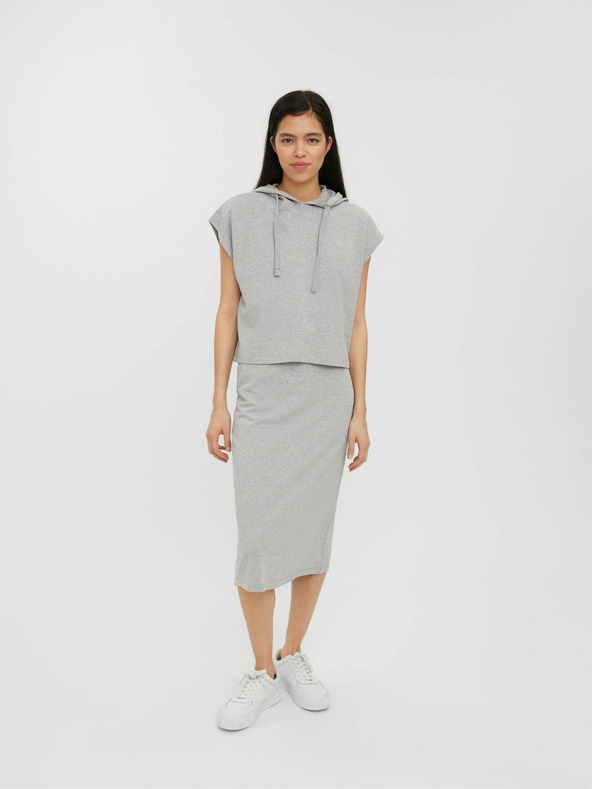 Vero Moda Světle šedá žíhaná mikina s krátkým rukávem a kapucí VERO MODA Renew