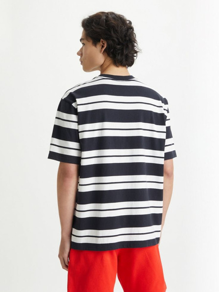 Levi's® Bílé pánské pruhované tričko Levi's® Stay Loose Graphic PKT T Strip