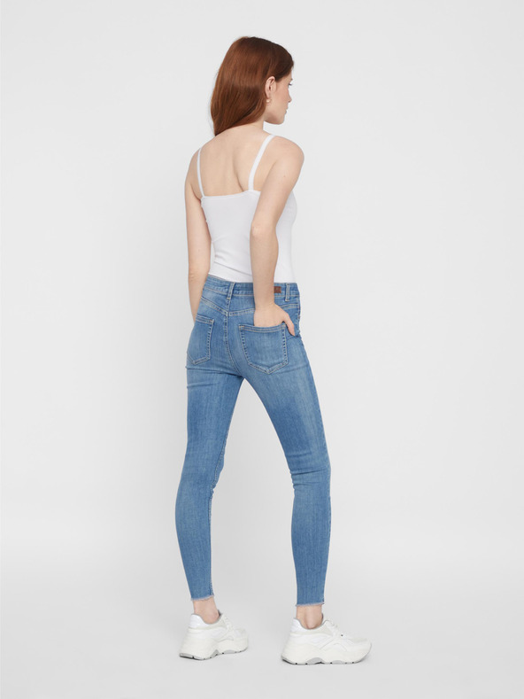 Pieces Bílé dámské basic tílko Pieces Plain