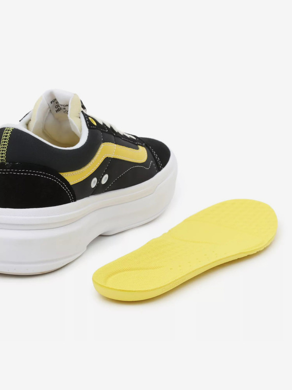 Vans Černé dámské tenisky na platformě VANS UA Old Skool Overt CC