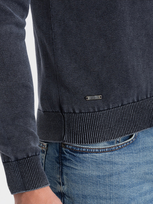 Ombre Clothing Tmavě modrý pánský basic svetr s véčkovým výstřihem Ombre Clothing