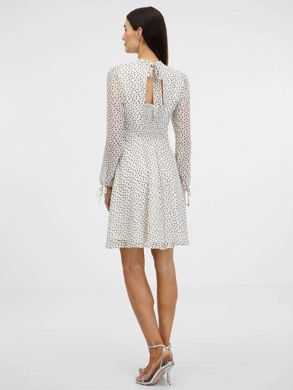 Orsay Krémové dámské šaty ke kolenům ORSAY