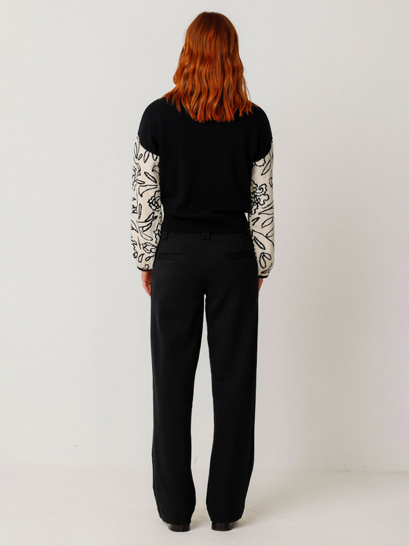 SKFK Krémovo-černý dámský svetr SKFK Suéter Aitza