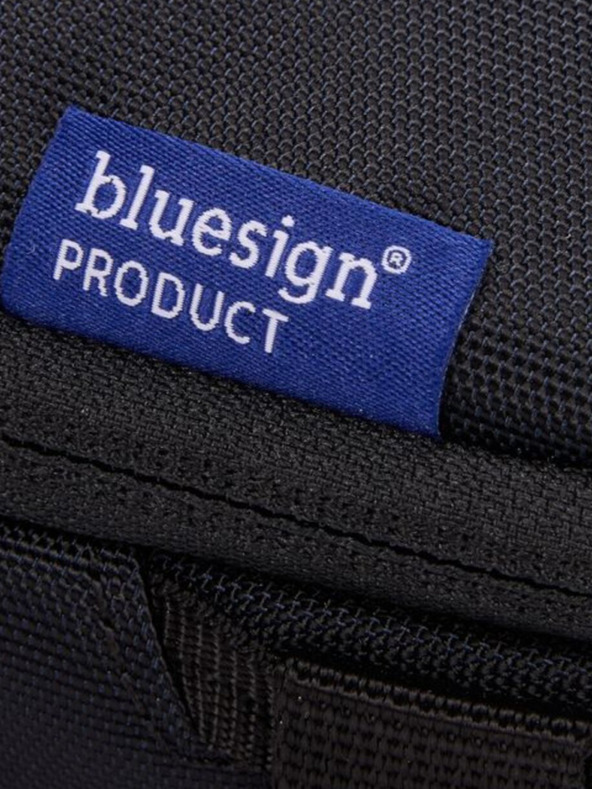 Thule Černá taška přes rameno Thule Subterra 2 5 l