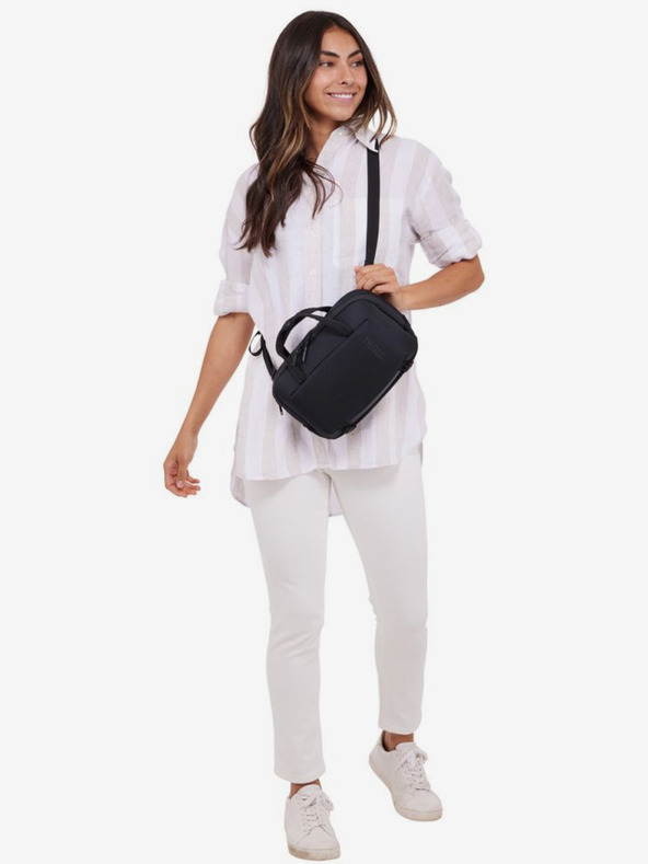 Thule Černá taška přes rameno Thule Subterra 2 5 l