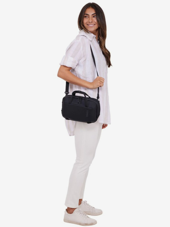 Thule Černá taška přes rameno Thule Subterra 2 5 l