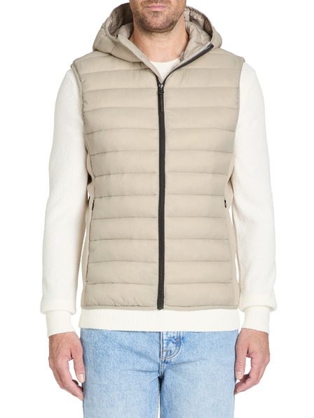 Celio Vesta s kapucí Jushellsl