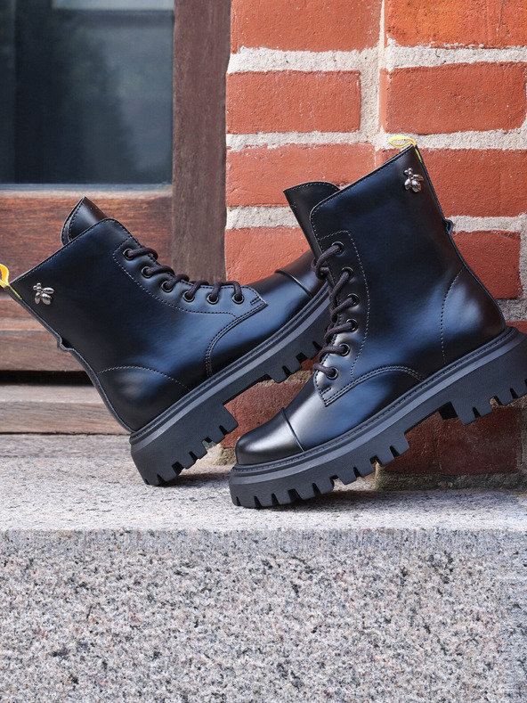 Geox Černá dívčí kotníková obuv Geox Maquinnerns Girl