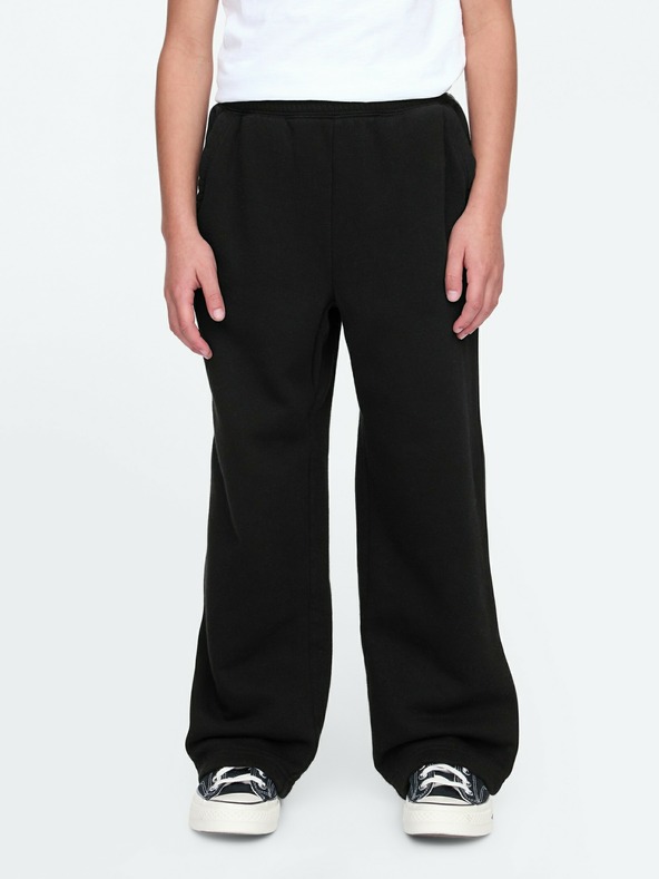 GAP Dětské baggy tepláky s logem GAP