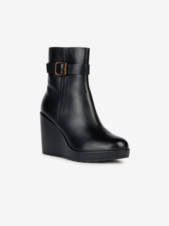 Geox Černá dámská kotníková obuv Geox Manilva