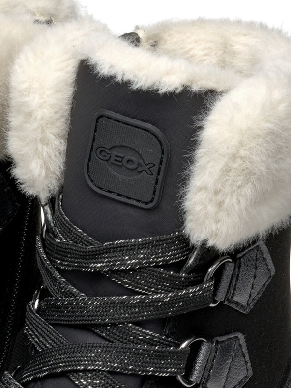 Geox Černá dívčí kotníková obuv Geox Flexiper B AB