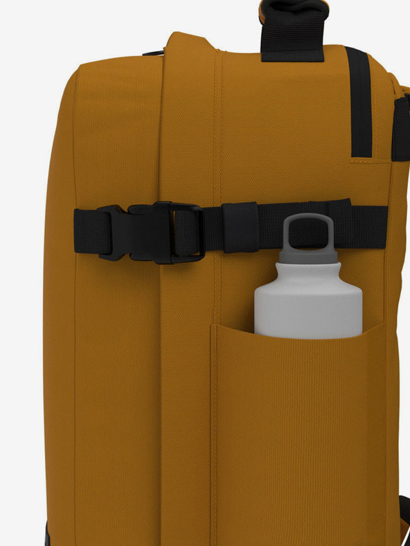 CabinZero Hořčicový unisex batoh CabinZero Classic Tech (28L)