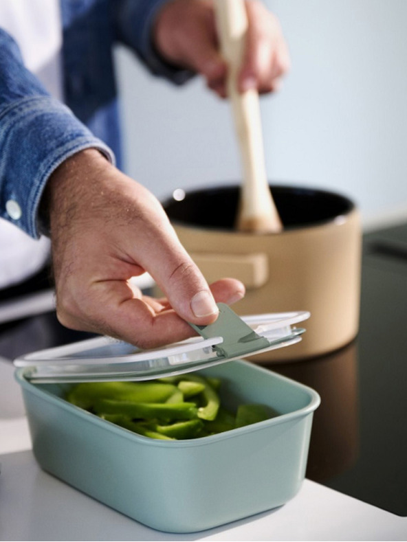 Mepal Černý úložný box na potraviny Mepal EasyClip 1500 ml