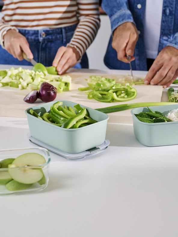 Mepal Světle zelený úložný box na potraviny Mepal EasyClip Nordic Sage 700 ml