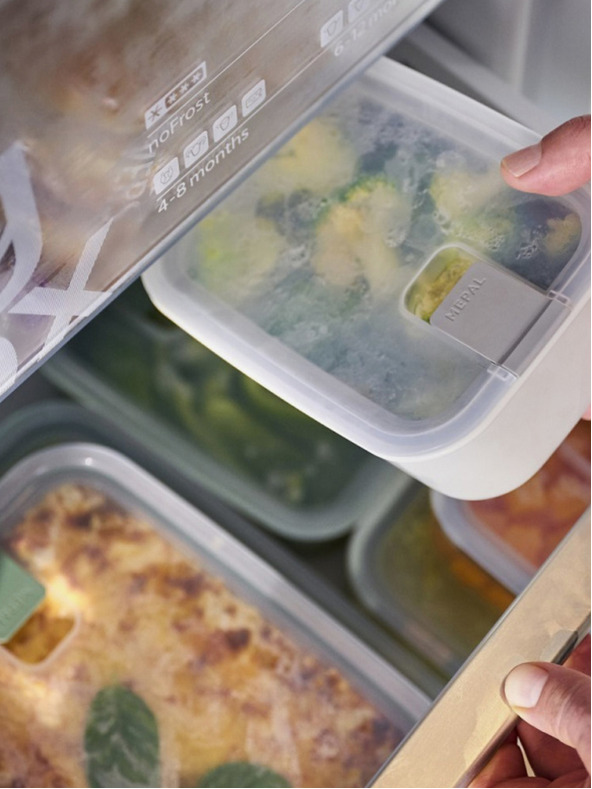 Mepal Světle zelený úložný box na potraviny Mepal EasyClip1500 ml