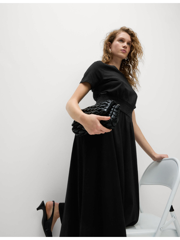 Marks & Spencer Řasené midi šaty se zvýrazněným pasem, z čisté bavlny Marks & Spencer černá