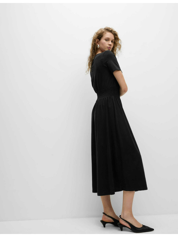 Marks & Spencer Řasené midi šaty se zvýrazněným pasem, z čisté bavlny Marks & Spencer černá