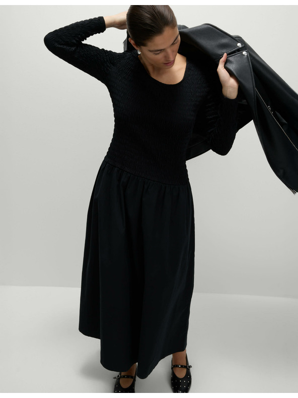 Marks & Spencer Midi šaty z čisté bavlny se sníženým pasem Marks & Spencer černá