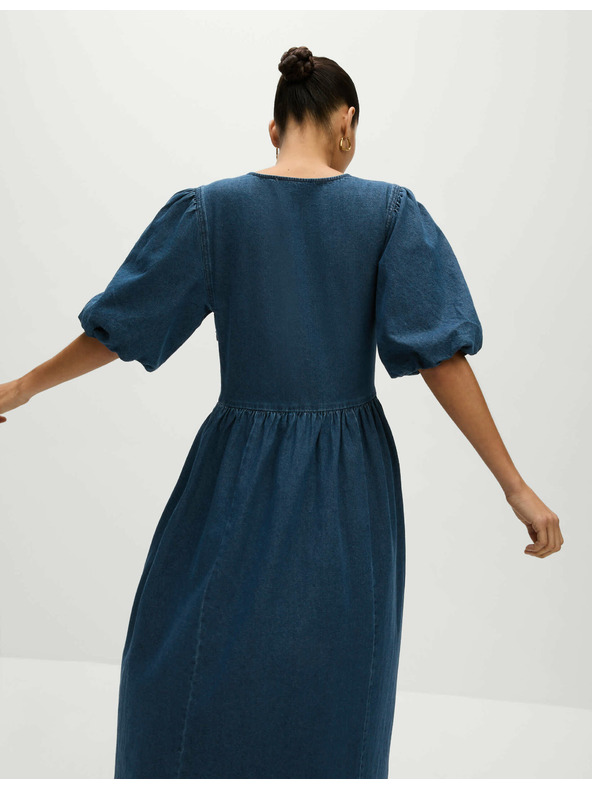 Marks & Spencer Džínové midi šaty s výstřihem do V s vázáním a zvýrazněným pasem Marks & Spencer námořnická modrá