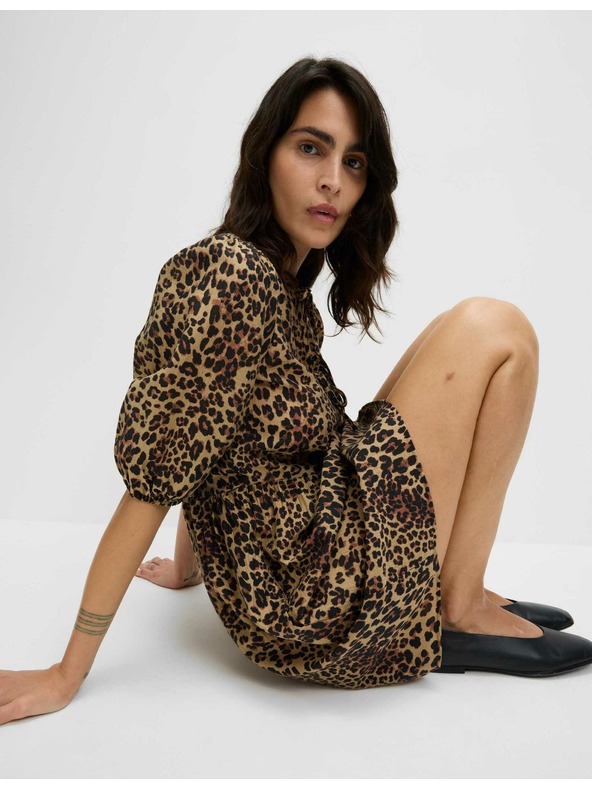 Marks & Spencer Mini šaty se zvýrazněným pasem a leopardím potiskem, s vysokým podílem lyocellu Marks & Spencer hnědá