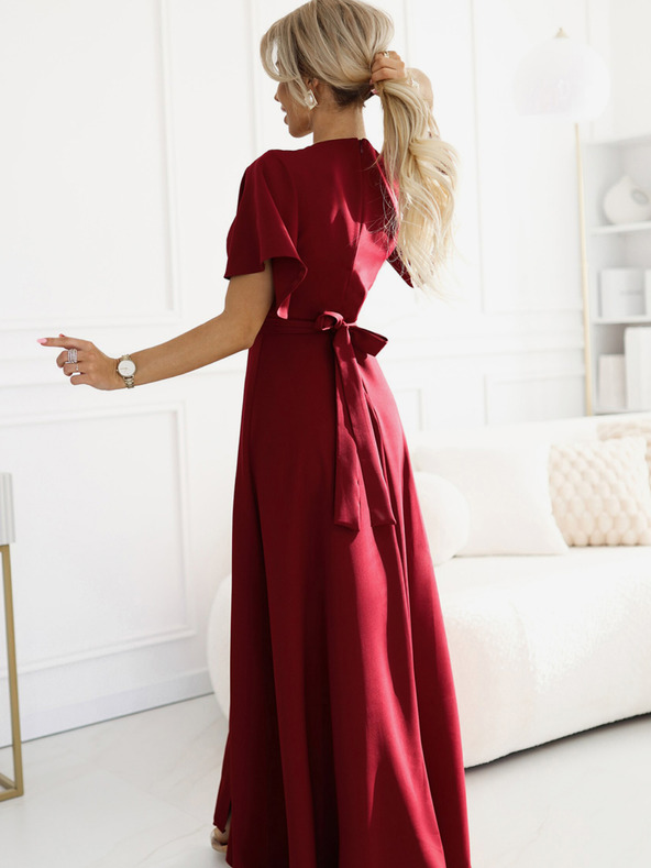 numoco Vínové dámské dlouhé šaty s rozparkem, rukávem a výstřihem Numoco