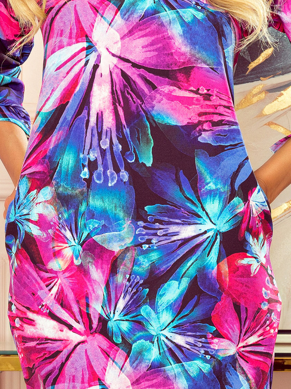 numoco Pohodlné šaty oversize - modré a růžové květy Numoco