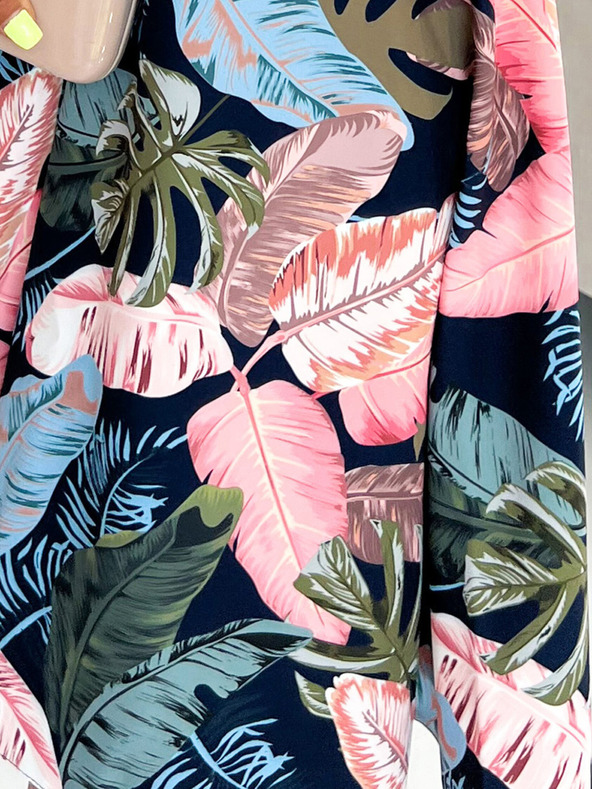 numoco Šaty - srdcovitý výstřih - tmavě modrá s růžovými listy Numoco