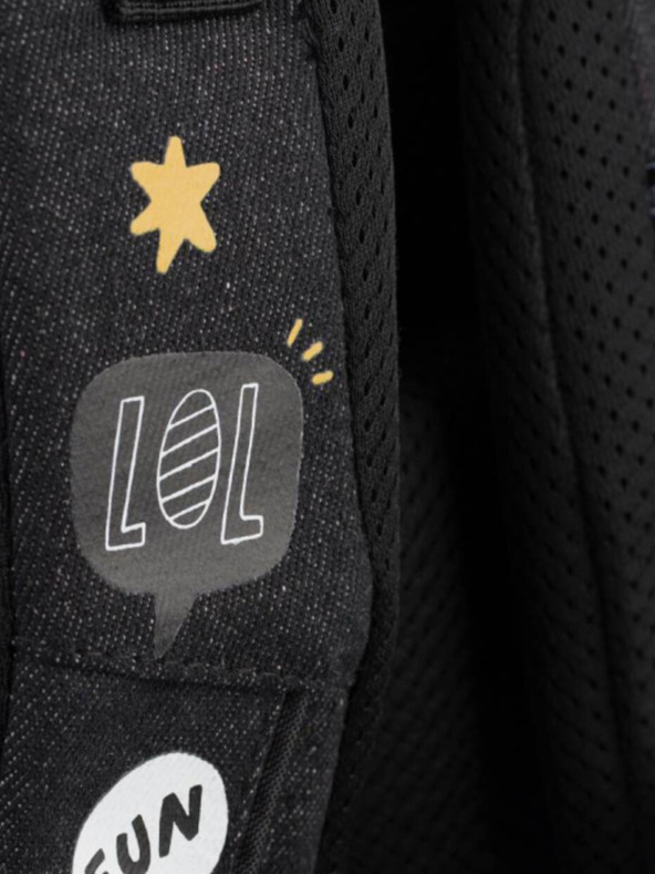 BAAGL  Černý Školní batoh Cubic Tenisky Baagl