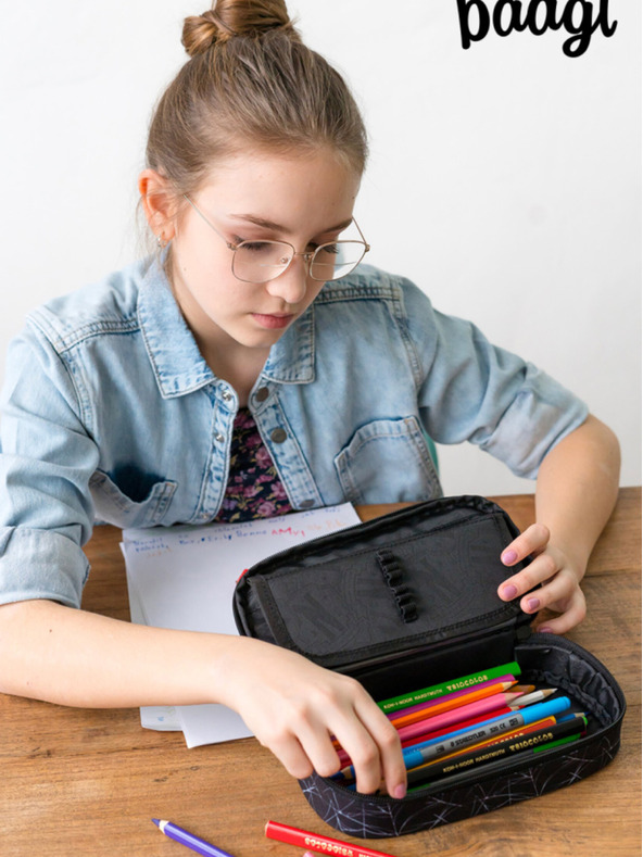 BAAGL  Černý Školní penál etue Wednesday Nevermore Baagl