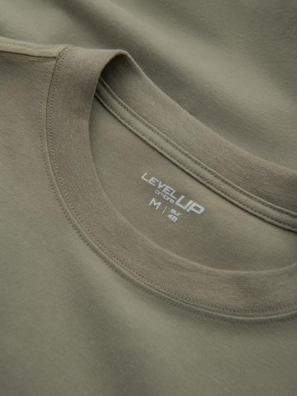 Ombre Clothing Pánské bavlněné tričko LOOSE FIT s dlouhým rukávem a kulatým výstřihem - khaki V4 OM-LSBC-0129 Ombre Clothing