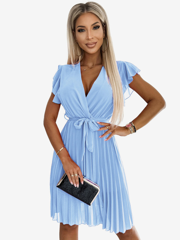 numoco Šifonové řasené šaty s výstřihem a volány - světle modrá Numoco