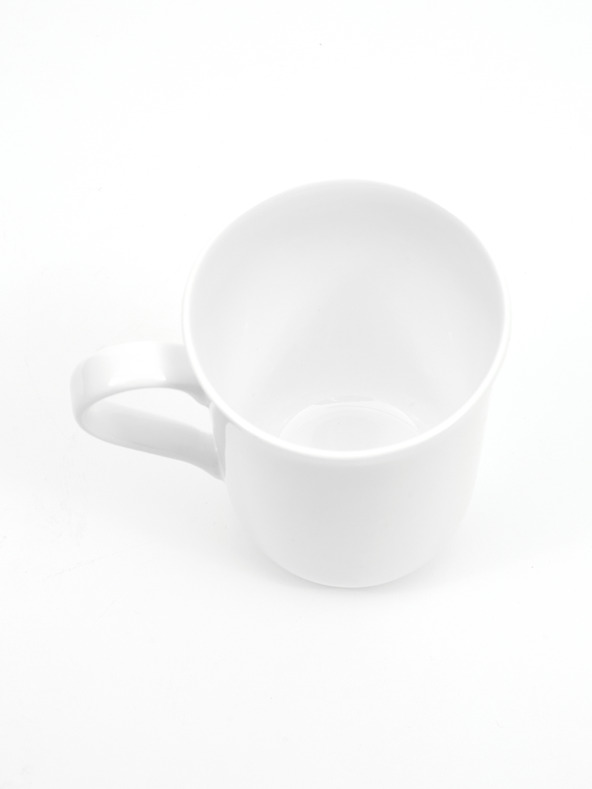 Maxwell & Williams Bílý hrnek z kostního porcelánu Maxwell & Williams