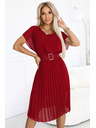 numoco 465-5 MIA Plisované šifonové midi šaty s širokým páskem - vínové
