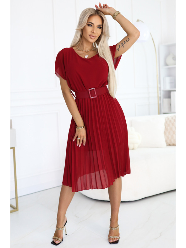 numoco 465-5 MIA Plisované šifonové midi šaty s širokým páskem - vínové