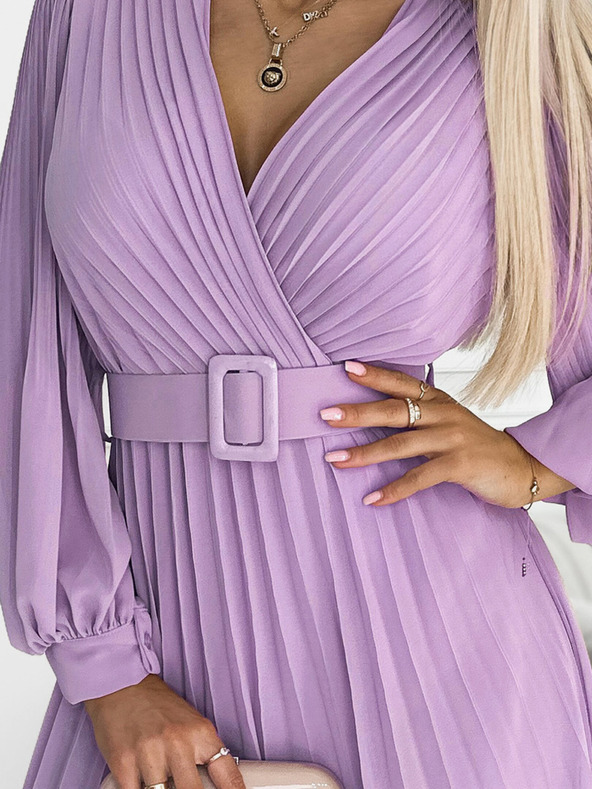 numoco Řasené šaty s páskem a výstřihem - vřesová barva Numoco KLARA