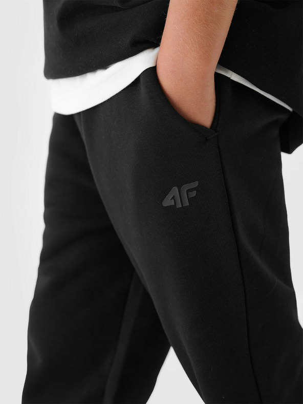 4F Chlapecké tepláky 4F