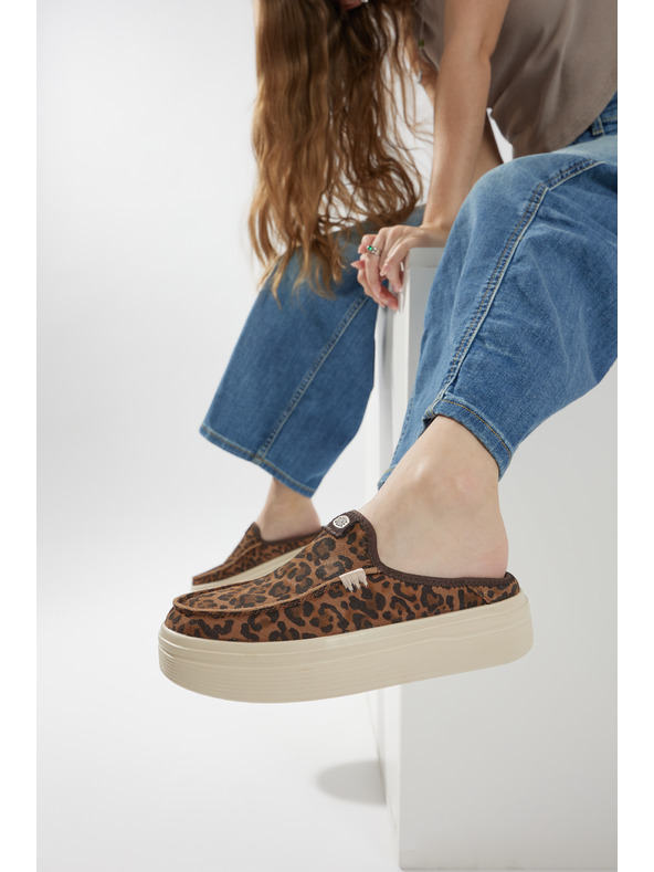 Hey Dude Dámské pantofle na platformě s leopardím vzorem Hey Dude