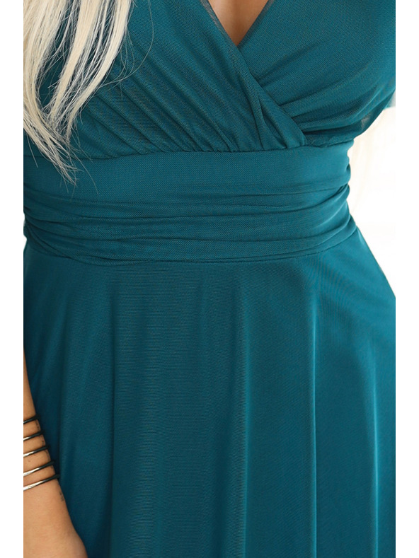 numoco 562-4 NASTIA Dlouhé šaty s výstřihem a krátkým rukávem - zelené