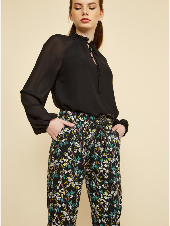 ZOOT.lab Černé dámské květované kalhoty ZOOT.lab Rosalyn